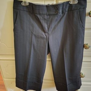 Womens BCBG MAX AZRIA capri pin strip pants.
